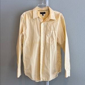 MEN’s Banana Republic Non-Iron Classic Fit Lgt Yellow Buss causal Button-Down